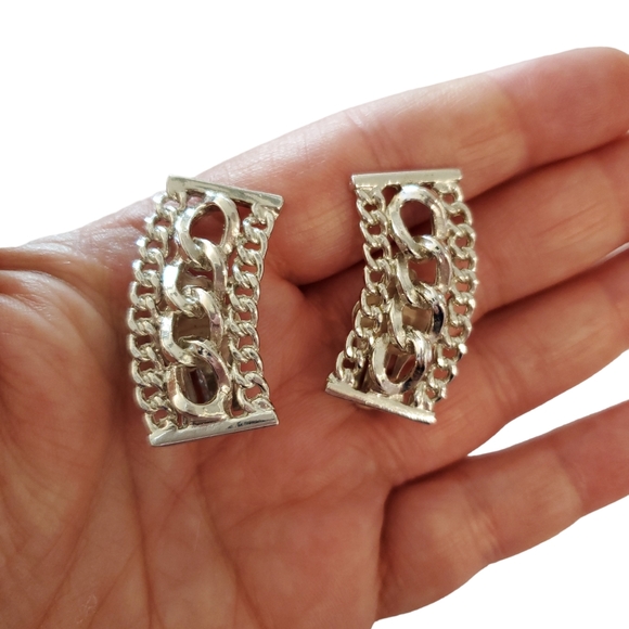 Vintage Sarah Coventry Clip On Earrings - Picture 10 of 10